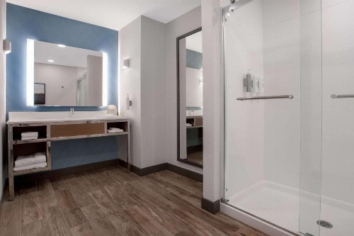Hilton Garden Inn Omaha West - image 44