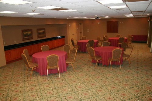 Newly Renovated Hampton Inn Omaha West Lakeside - image 20