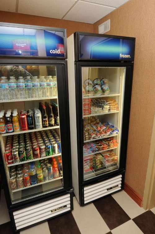 Newly Renovated Hampton Inn Omaha West Lakeside - image 22