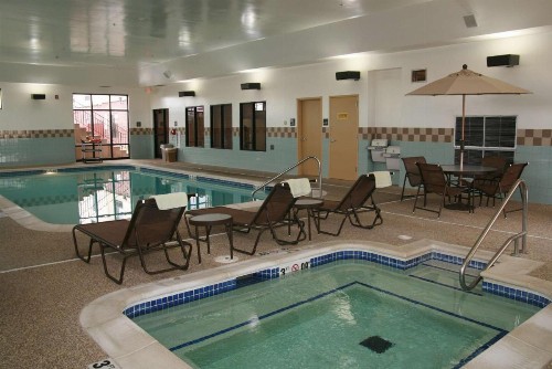 Newly Renovated Hampton Inn Omaha West Lakeside - image 26