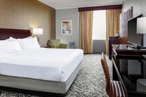 DoubleTree by Hilton Hotel & Executive Meeting Center Omaha-Downtown - image 13
