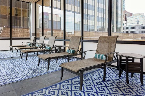DoubleTree by Hilton Hotel & Executive Meeting Center Omaha-Downtown - image 25