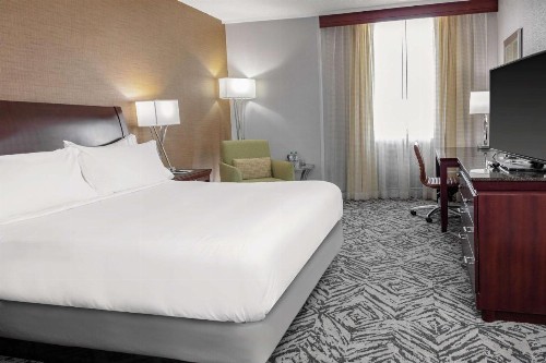DoubleTree by Hilton Hotel & Executive Meeting Center Omaha-Downtown - image 29