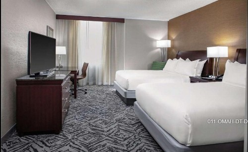 DoubleTree by Hilton Hotel & Executive Meeting Center Omaha-Downtown - image 3