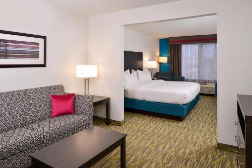 Holiday Inn Express Hotel & Suites Omaha West an IHG Hotel - image 43