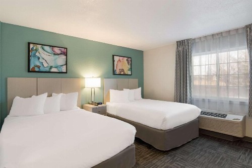 MainStay Suites Omaha Old Mill - image 5