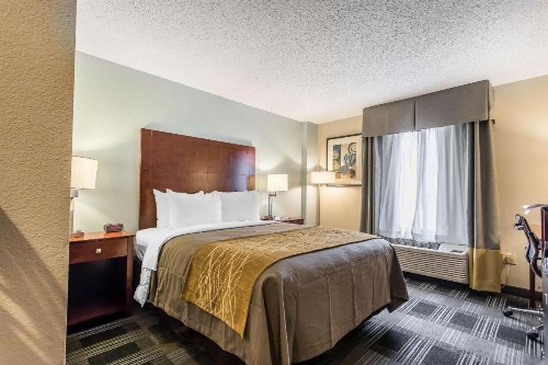 Comfort Inn SW Omaha I-80 - image 20