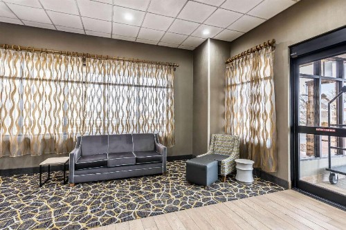 Comfort Inn SW Omaha I-80 - image 6