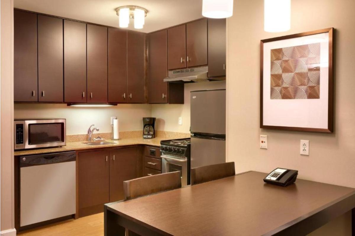 TownePlace Suites Omaha West - image 3