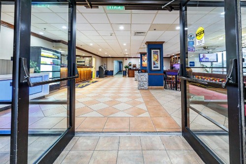 New Victorian Inn & Suites Omaha - image 16