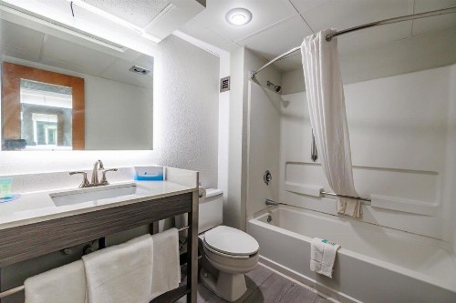 New Victorian Inn & Suites Omaha - image 18