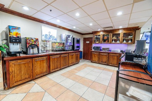 New Victorian Inn & Suites Omaha - image 26
