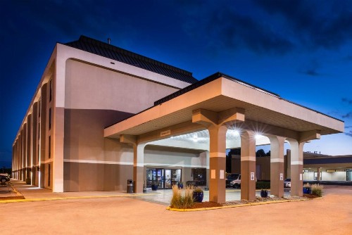 New Victorian Inn & Suites Omaha - image 41
