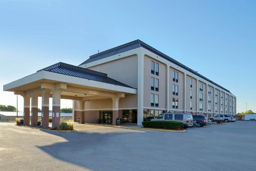 New Victorian Inn & Suites Omaha - image 42