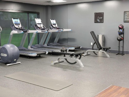 Doubletree By Hilton Omaha Southwest Ne - image 20