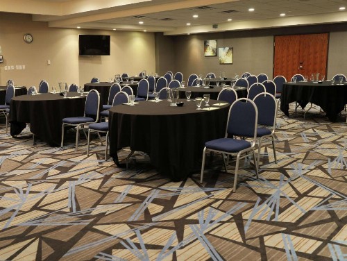Doubletree By Hilton Omaha Southwest Ne - image 27