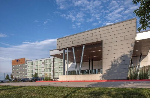 Doubletree By Hilton Omaha Southwest Ne - image 6