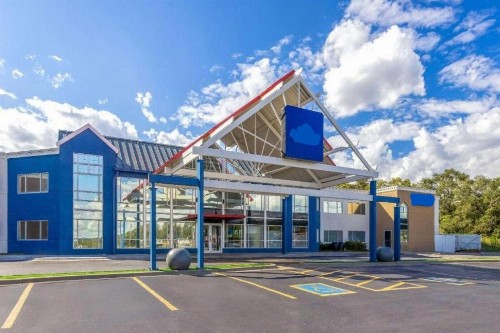 Comfort Inn at the Zoo Omaha - image 31