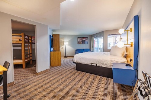 Comfort Inn at the Zoo Omaha - image 33