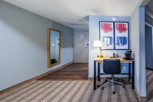 Comfort Inn at the Zoo Omaha - image 46