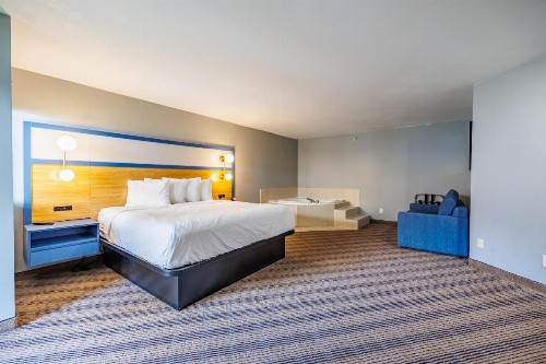 Comfort Inn at the Zoo Omaha - image 48