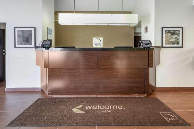 Sleep Inn & Suites Airport - image 7