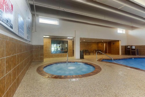 Best Western Plus Midwest Inn - image 2