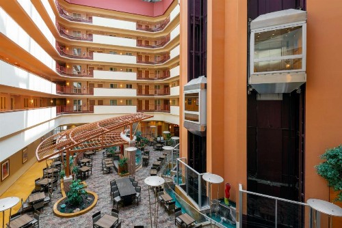 Embassy Suites Omaha- La Vista/ Hotel & Conference Center - image 12