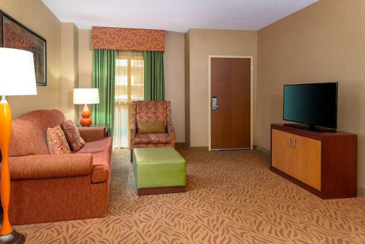 Embassy Suites Omaha- La Vista/ Hotel & Conference Center - image 6