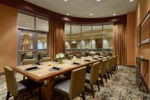 Embassy Suites Omaha- La Vista/ Hotel & Conference Center - image 9