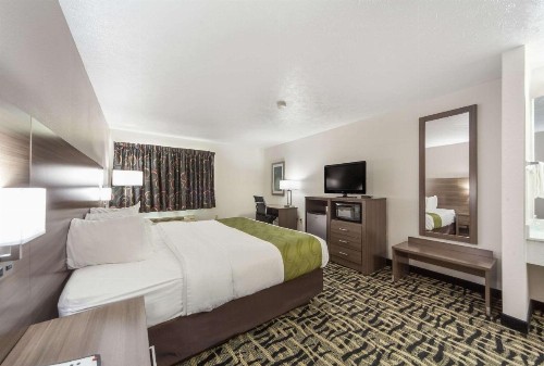 Quality Inn & Suites West Omaha - NE Linclon - image 13