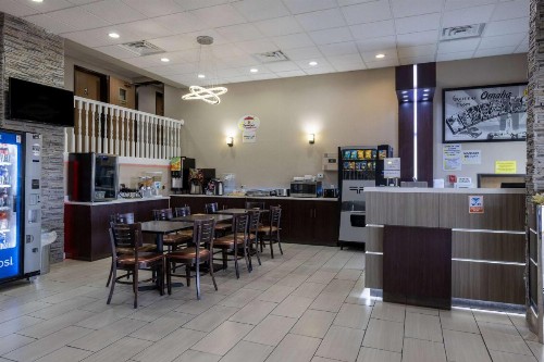 Super 8 by Wyndham Omaha SW - image 8
