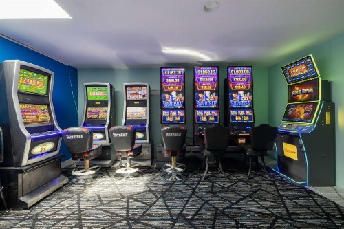 Super 8 by Wyndham Omaha SW - image 9