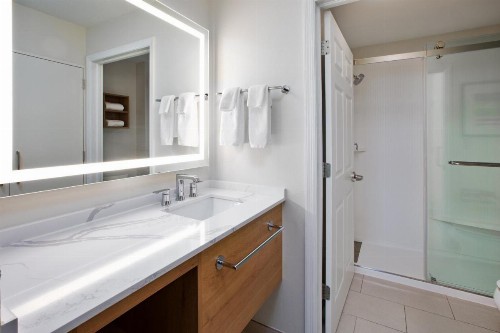 Staybridge Suites Omaha 80th and Dodge an IHG Hotel - image 50