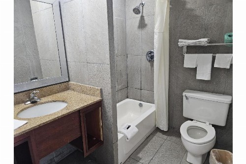 Travel Inn Omaha - image 15