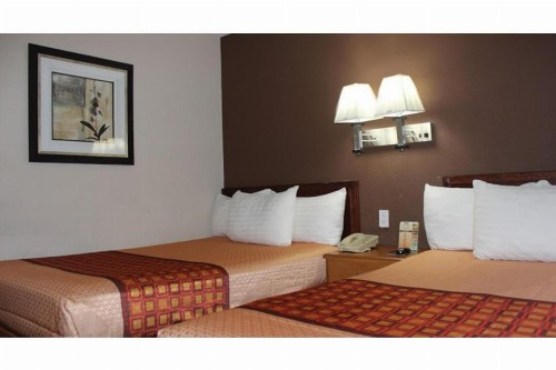 Travel Inn Omaha - image 18