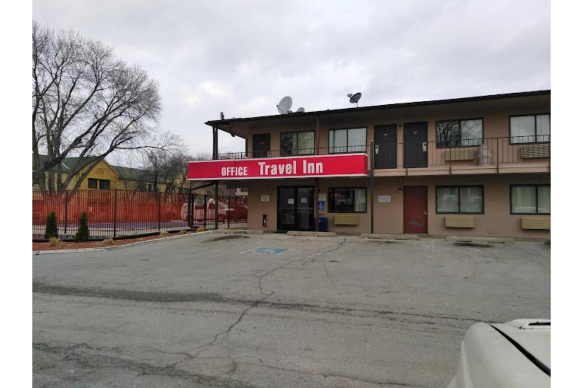 Travel Inn Omaha - image 2