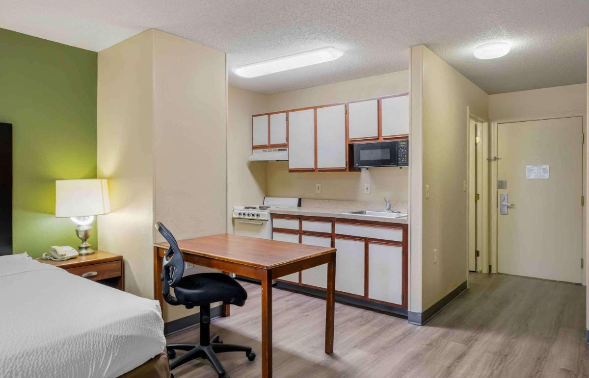Extended Stay America Suites - Omaha - West - image 4