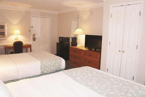 La Quinta Inn by Wyndham Omaha West - image 13