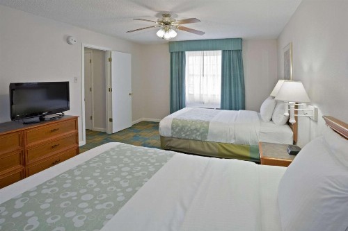 La Quinta Inn by Wyndham Omaha West - image 4