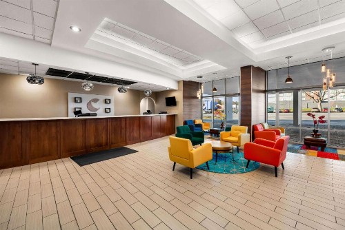 Comfort Inn & Suites Omaha - image 8