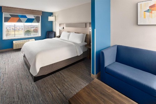 Holiday Inn Express Hotel & Suites Cherry Hills an IHG Hotel - image 24