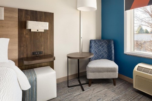 Holiday Inn Express Hotel & Suites Cherry Hills an IHG Hotel - image 27