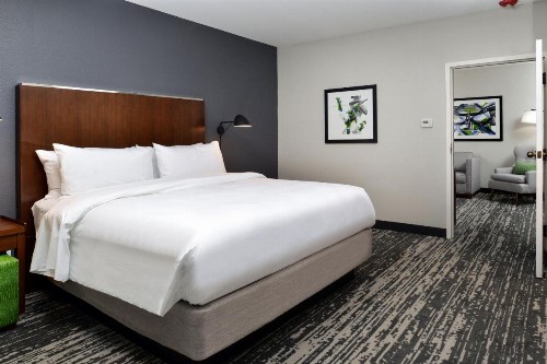 Four Points by Sheraton Omaha Midtown - image 20