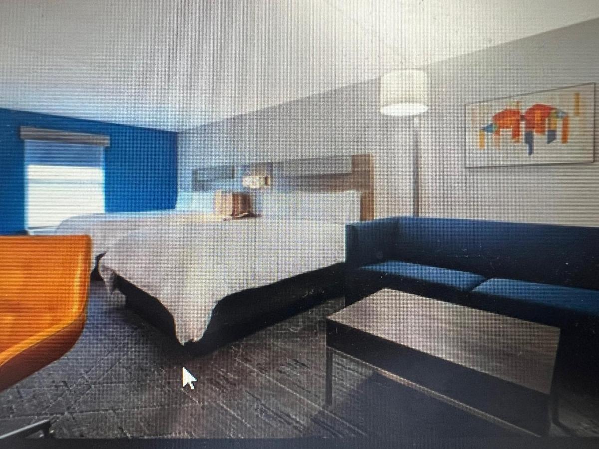 Holiday Inn Express Omaha West - 90th Street an IHG Hotel - image 6