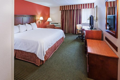 AmericInn by Wyndham Omaha - image 24
