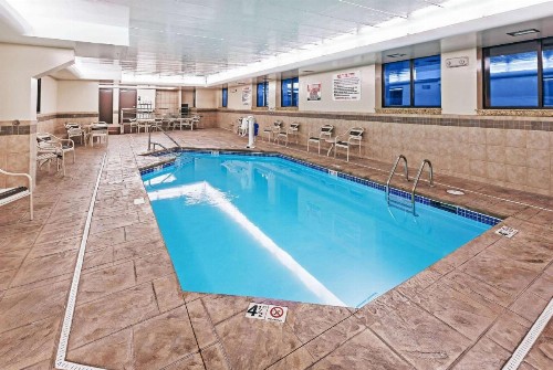 AmericInn by Wyndham Omaha - image 50