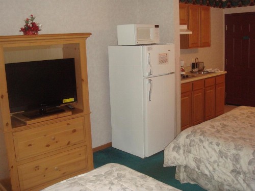 Townhouse Inn & Suites Omaha - image 6