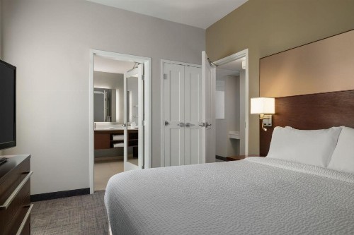 Residence Inn by Marriott Omaha Downtown Old Market Area - image 16