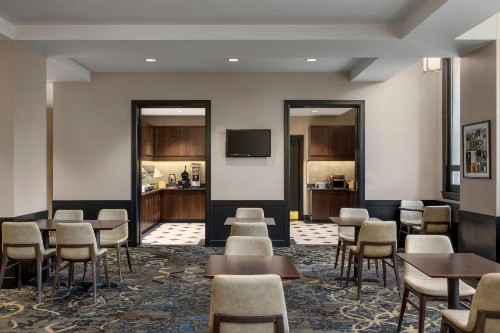Residence Inn by Marriott Omaha Downtown Old Market Area - image 42